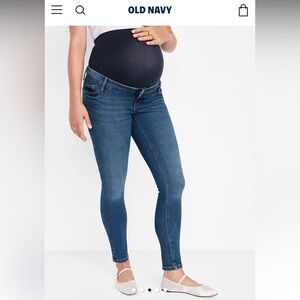 Old Navy Women's Maternity Skinny Jeans in Classic Blue